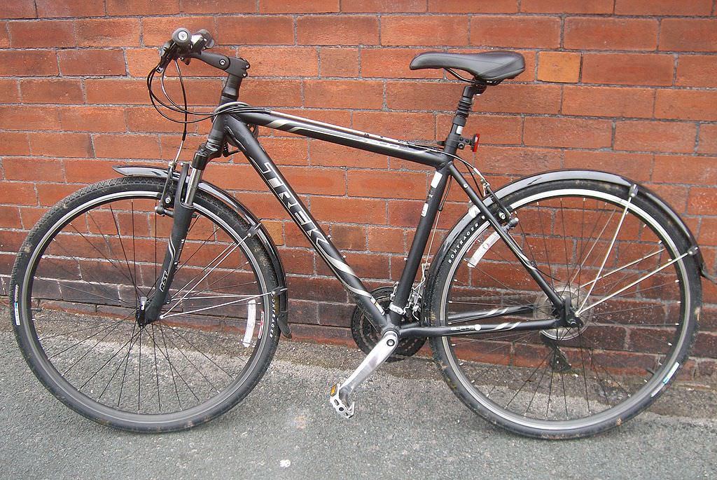 trek hybrid bike